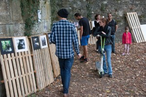 Chill Art, Metz, culture, exposition, La Rose Noire, Nicolas Larcher, association, énergie urbaine, installation, Romain Ravenel, illustration, Appar-Être, James, James & Cie, james et cie, james et compagnie, Les écarts, Les écarts de James, dessin, photographie, James & Cie - Les écarts, James et cie les écarts, james et compagnie les écarts, collaboration artistique, évènement, 